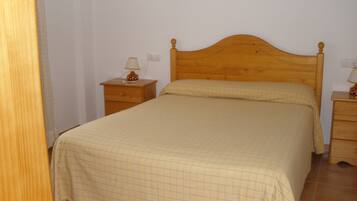 2 Schlafzimmer, Internetzugang, BettwÀsche