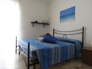 2 Schlafzimmer, Bügeleisen/Bügelbrett, Bettwäsche, Rollstuhlgeeignet