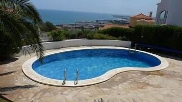 Piscine extérieure, piscine chauffée
