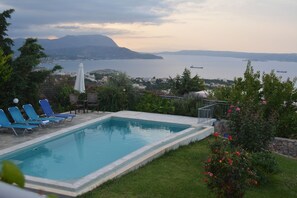 Piscina a l'aire lliure 