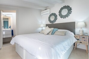 1 slaapkamer, een bureau, een strijkplank/strijkijzer, gratis wifi