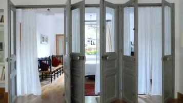 1 chambre, fer et planche à repasser, Wi-Fi gratuit, draps fournis