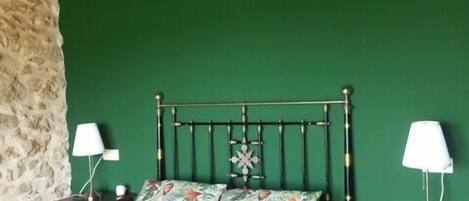 3 soverom, strykejern/-brett, wi-fi og sengetøy