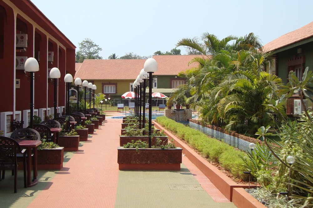 ELEGANT POOL FACING VILLA IN THE HEART OF ANJUNA