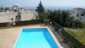 Outdoor pool - Private development of 12 Apartments in center of Peyia. Near to Coral Bay. (Peyia)