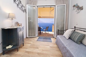 TV - Villa Apoplous with amazing sea and sunset views (Asos, Kefalonia)