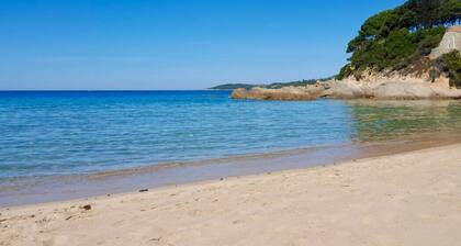 Chalet in front of Esigna beach, 150 meters from the sea