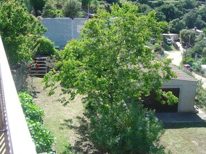 Property grounds - NEAR ISLE-ROUSSE IN A VILLA (Santa-Reparata-Di-Balagna)