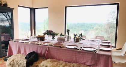 Cottage. With stables and horses