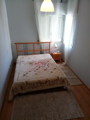 3 Schlafzimmer, Bügeleisen/Bügelbrett, WLAN, Bettwäsche