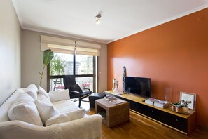 TV