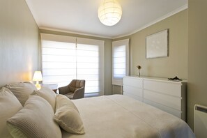 2 bedrooms, desk, iron/ironing board, travel cot