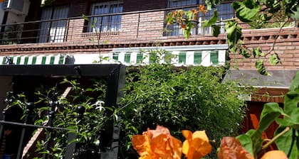 MAISON DĂVOYĂE 5238 situĂ©e rue Bacon 5238 Capital Federal -Buenos Aires- Arg.