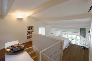 3 slaapkamers, een strijkplank/strijkijzer, wifi, beddengoed