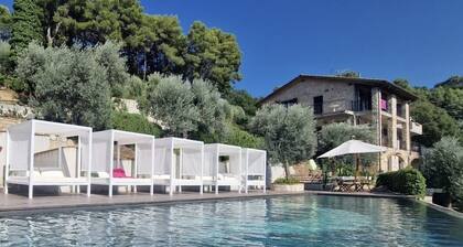 Villa with infinity pool