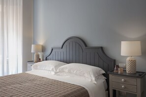 2 bedrooms, in-room safe, iron/ironing board, WiFi
