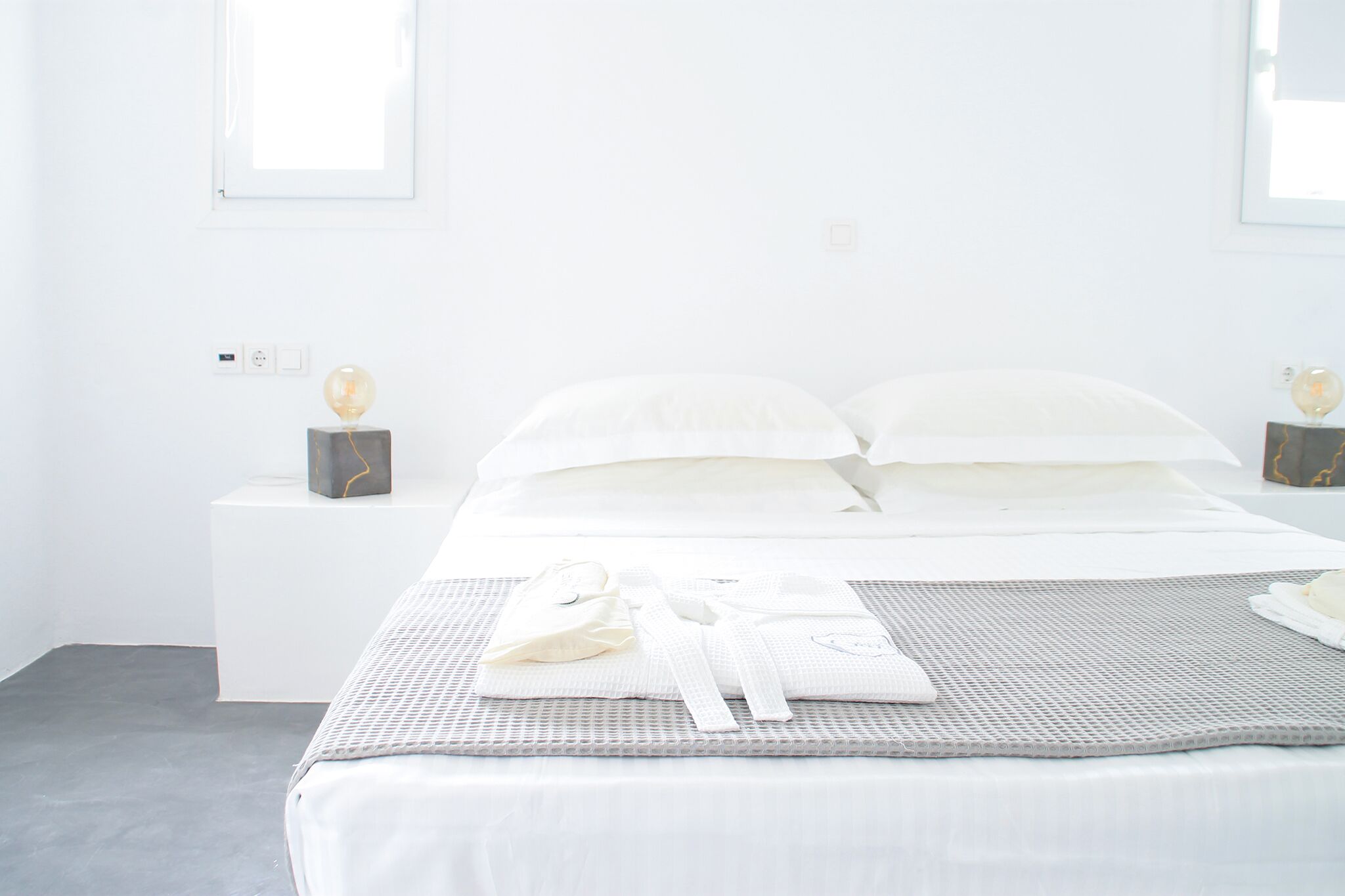 Ow Andros Luxury Suites