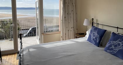 Large Victorian House for 12 Overlooking Woolacombe Beach. Hot Tub, BBQ, Parking