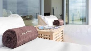3 bedrooms, iron/ironing board, WiFi, bed sheets - Casa da Pescaria B (Serra da Pescaria)