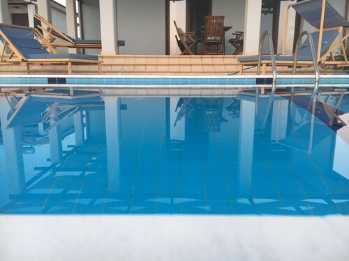 Luxusvilla mit privatem Schwimmbad