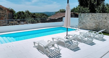 Sicó Lodge; confortable maison de 2 chambres au coeur de la région de Sicó!