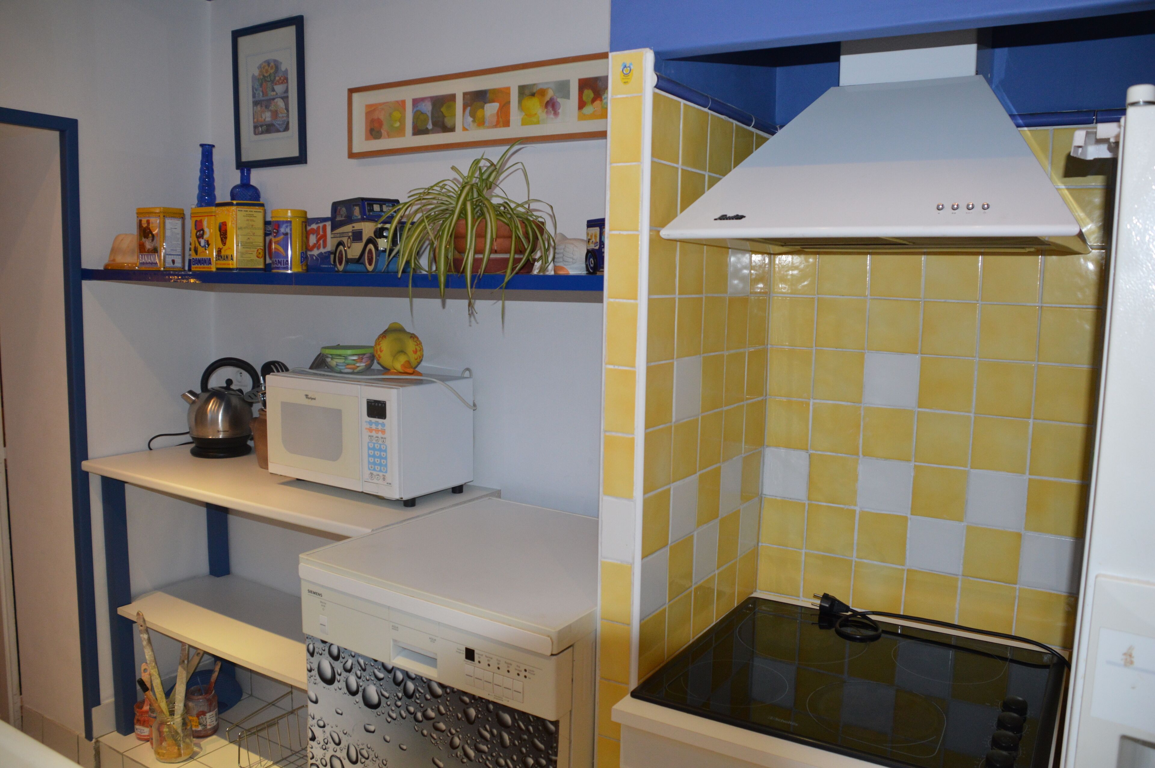 Lovely Duplex Inner Court and Semi-Covered Terrace