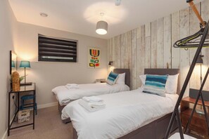 2 Schlafzimmer, schallisolierte Zimmer, BĂŒgeleisen/BĂŒgelbrett, WLAN