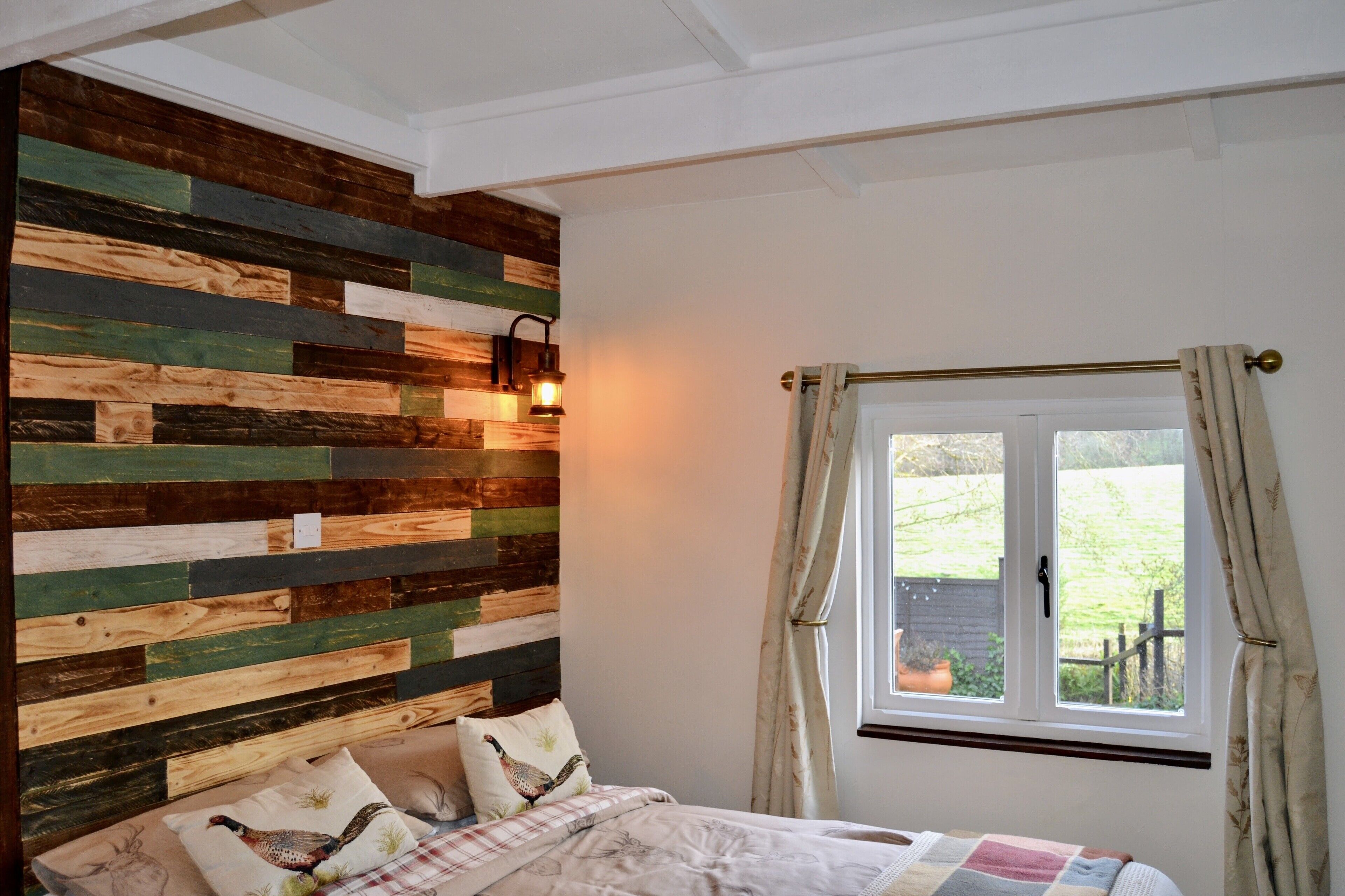 1 soverom, strykejern/-brett, wi-fi (inkludert) og sengetøy