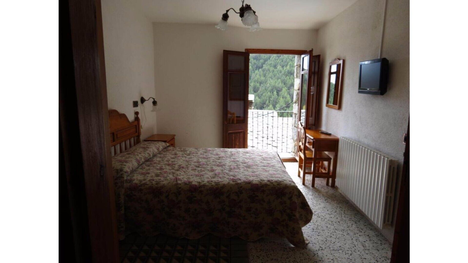 Cal Pastor. Triple Room with Mountain View