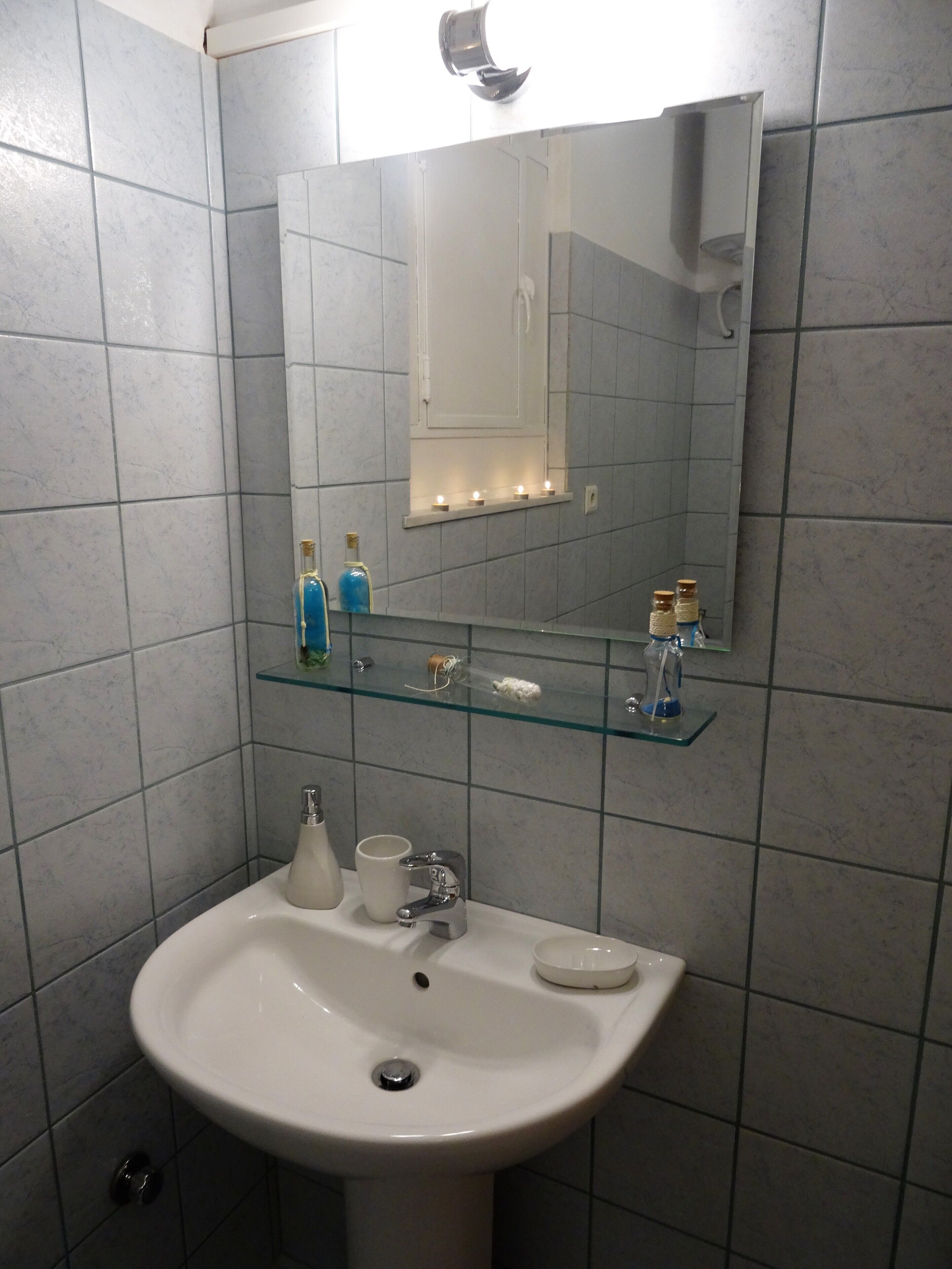 Syntagma-Ermou Apt (Acropolis-Plaka 10΄on foot)