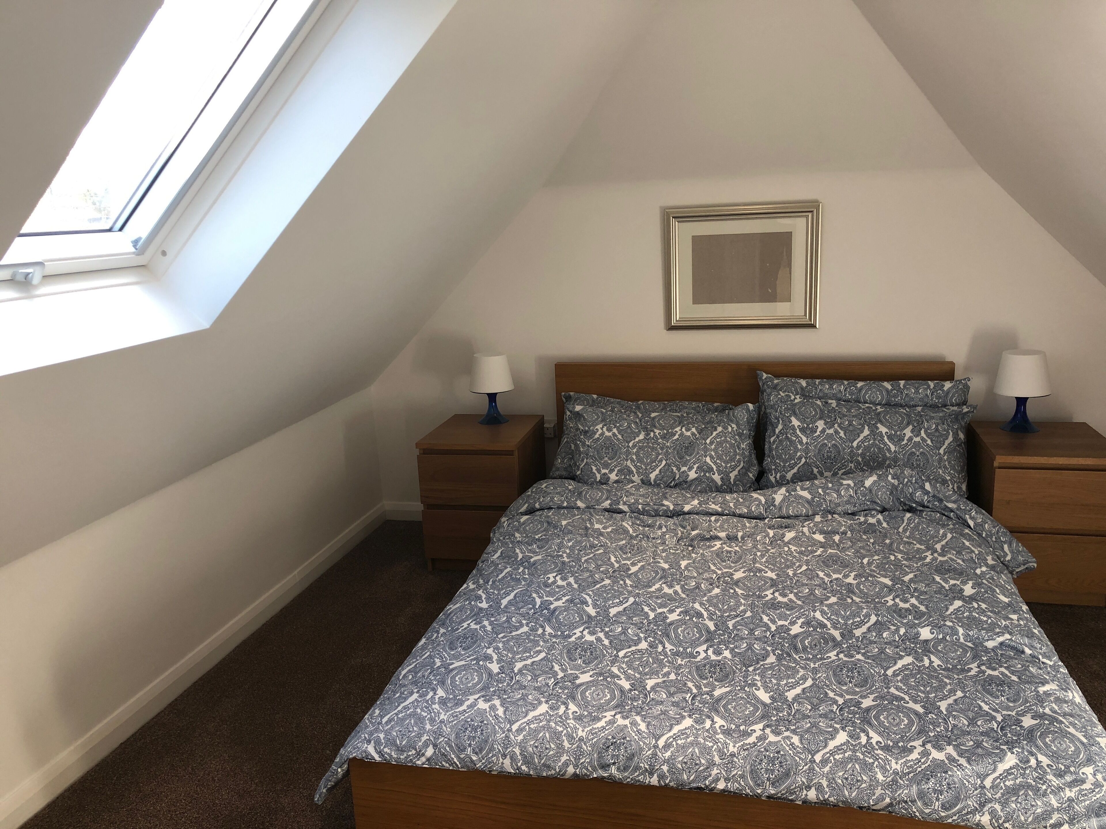 2 室のベッドルーム、アイロン / アイロン台、WiFi、ベッドシーツ