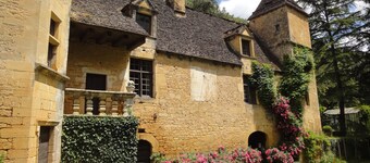 Charmig stuga i svart Périgord: "La Grange"