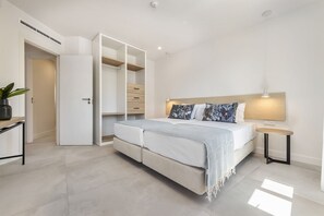 1 bedroom, in-room safe, iron/ironing board, free WiFi - One Bedroom Apartment for Couple (Olhos de Água)