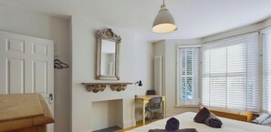 4 bedrooms, iron/ironing board, travel crib, free WiFi