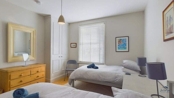 4 bedrooms, iron/ironing board, travel cot, free WiFi