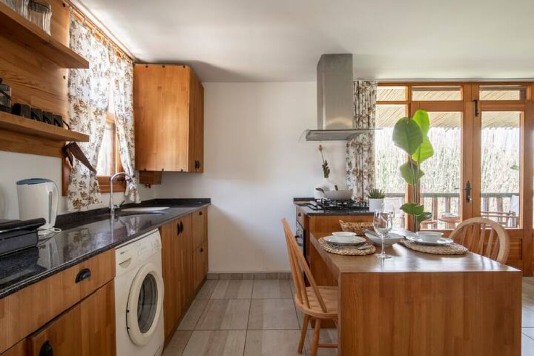 Yalicapkin Cottage - unique thatched cottage located on the Dalyan River.