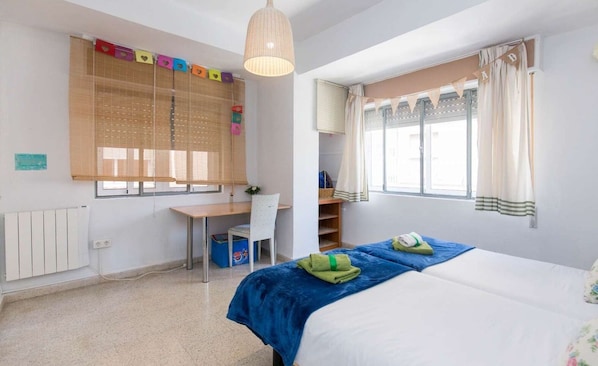 3 bedrooms, desk, iron/ironing board, travel cot