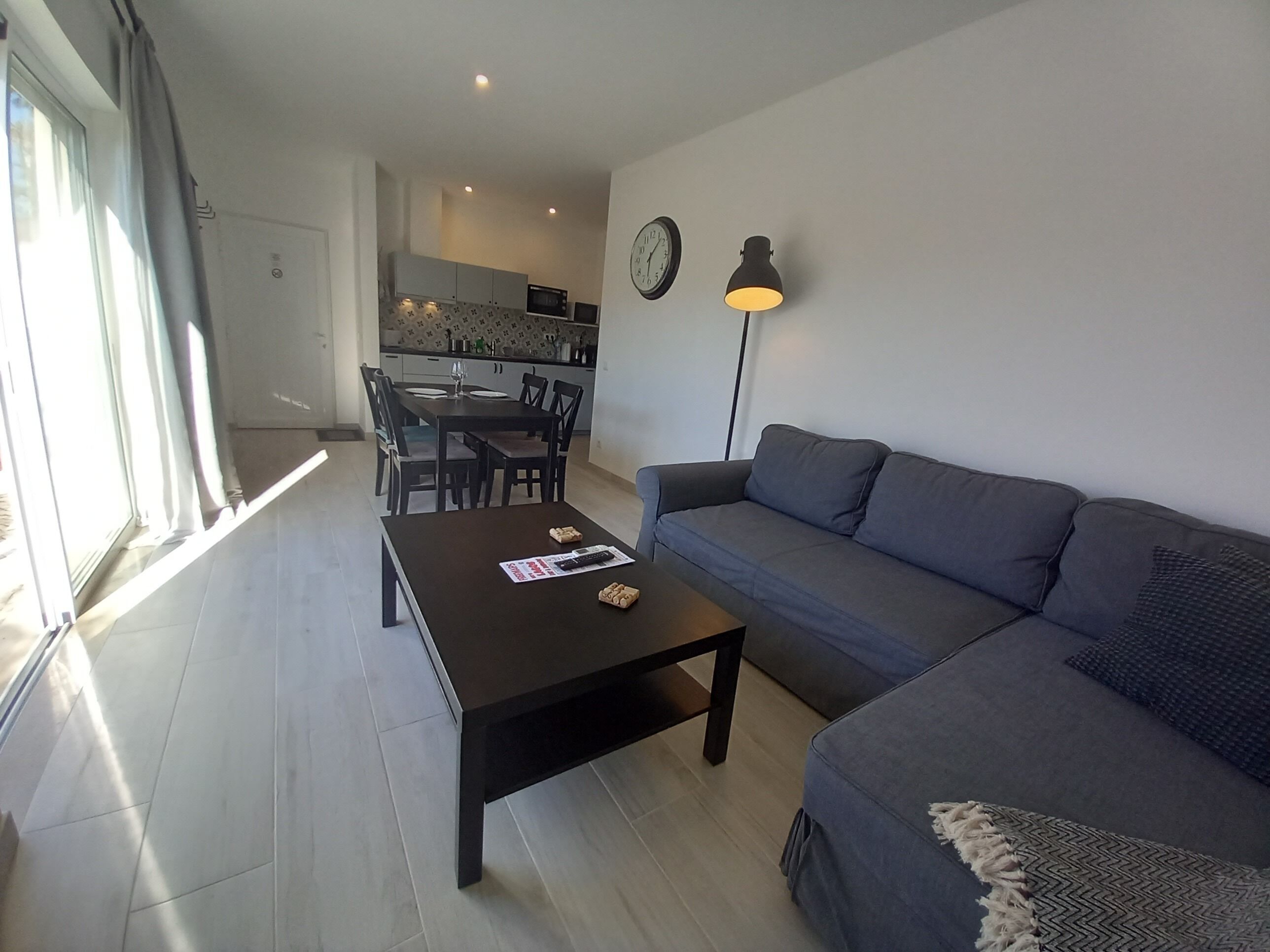 Lopes Apartment - Belch1952 