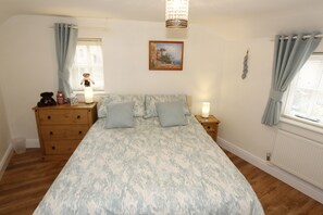 2 chambres, fer et planche à repasser, accès au Wi-Fi (inclus)