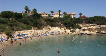 Arthur Beach Villa - Wunderschöne Villa mit 3 Schlafzimmern und großem privatem Pool