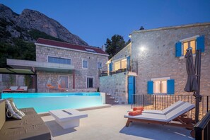 Pool - Villa Jatica - Luxury in the Wilderness of Makarska (Gradac)