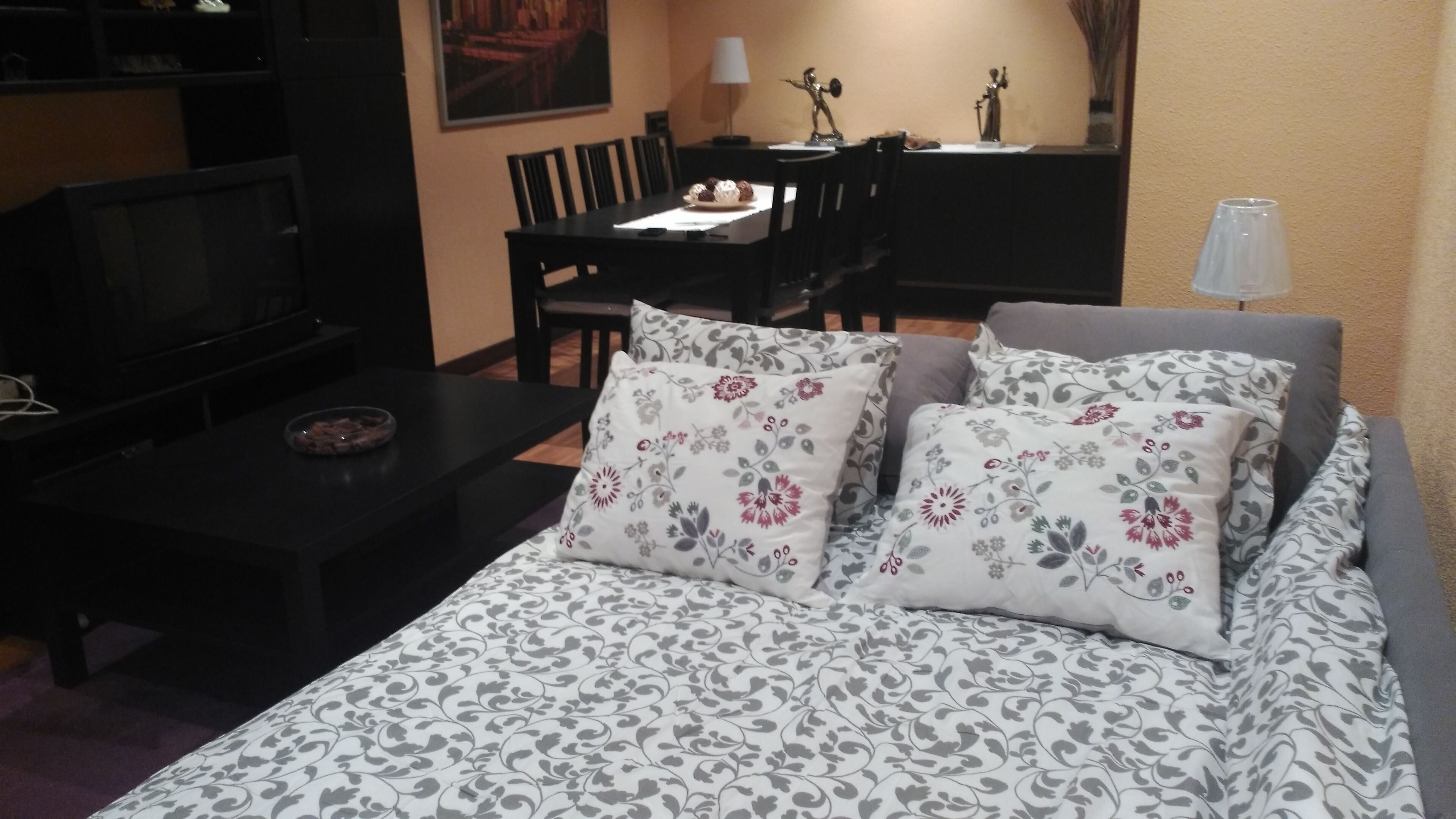  "La Prensa" A privileged place where wine culture is sipped.