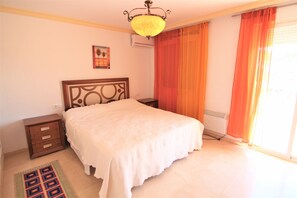 2 Schlafzimmer, Bügeleisen/Bügelbrett, kostenloses WLAN, Bettwäsche