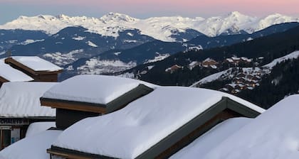 Äskettäin uusittu, Ski in / Ski Out, 3. 5 sängyn duplex-huoneisto, Label Meribel