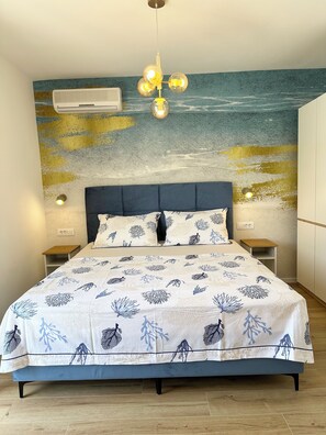 1 bedroom, iron/ironing board, travel cot, free WiFi - Studio Seastar apartment with a balcony sea view
 (Zaton, Dubrovnik)