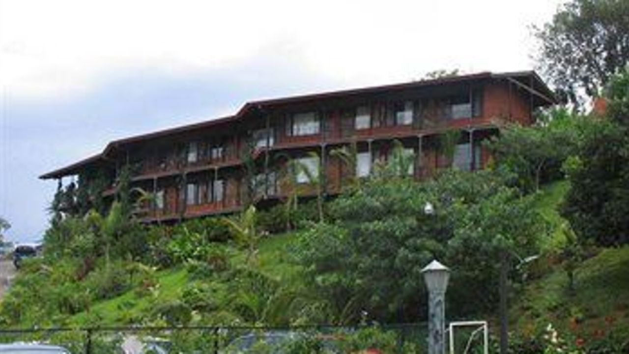 HOTEL MONTE CAMPANA
