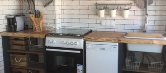 Casa Lilia - 2 bedroom apartment  in quiet street in picturesque rural Monchique