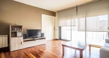 central apartment together nautical club