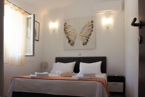 2 bedrooms, in-room safe, iron/ironing board, free WiFi - Villa Katja – Private Pool & A/C in All Rooms, Near Split (OMIŠ)