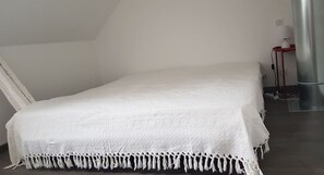 3 chambres, fer et planche à repasser, Wi-Fi